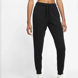 Nike Women's Black Jogger Pants